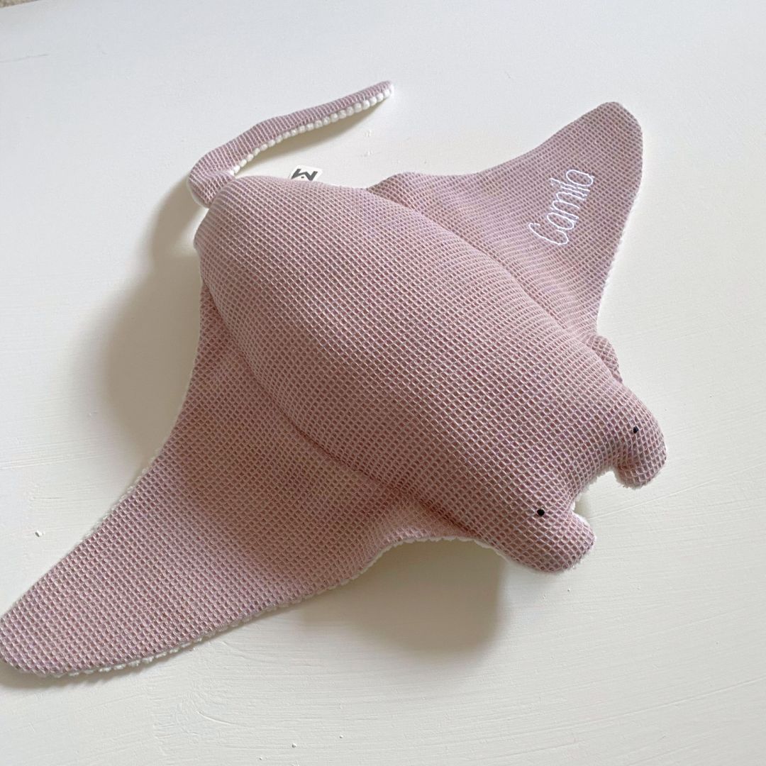 Peluche Sensorial Mantarraya Maya - ROSA