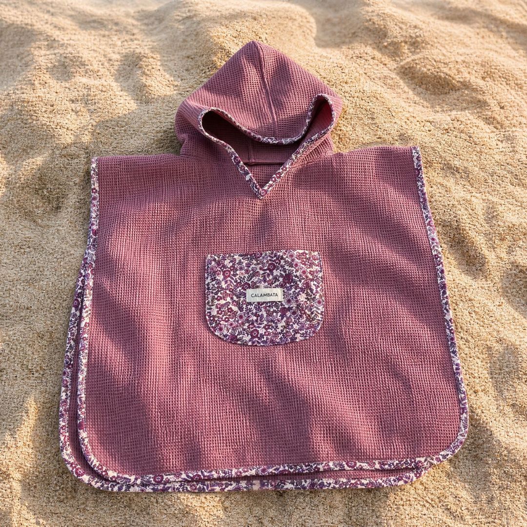 Poncho playa Carlota