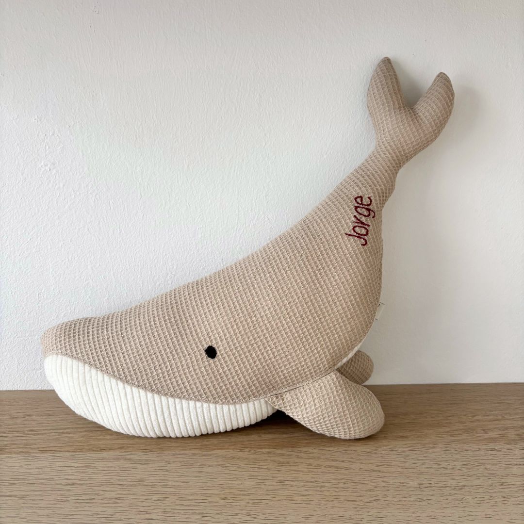 Peluche Ballena Susi beige nombre Jorge