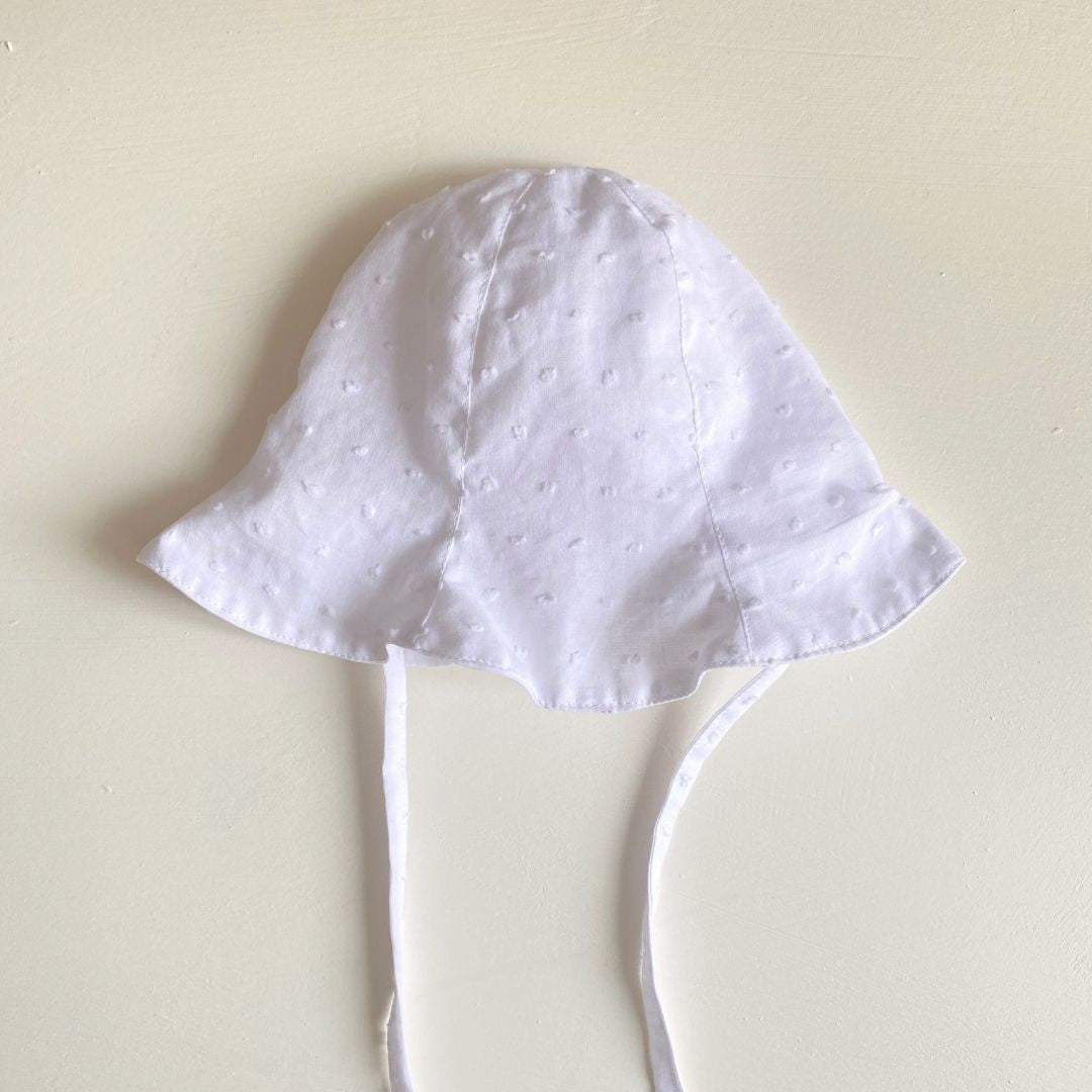 Gorro campanilla plumeti blanco