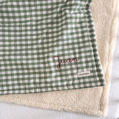 Manta borreguito vichy verde nombre Juan