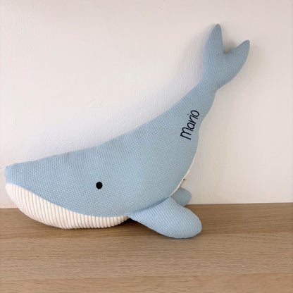 Peluche Ballena Susi azul nombre Mario