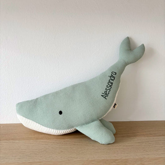 Peluche Ballena Susi menta nombre Alessandra