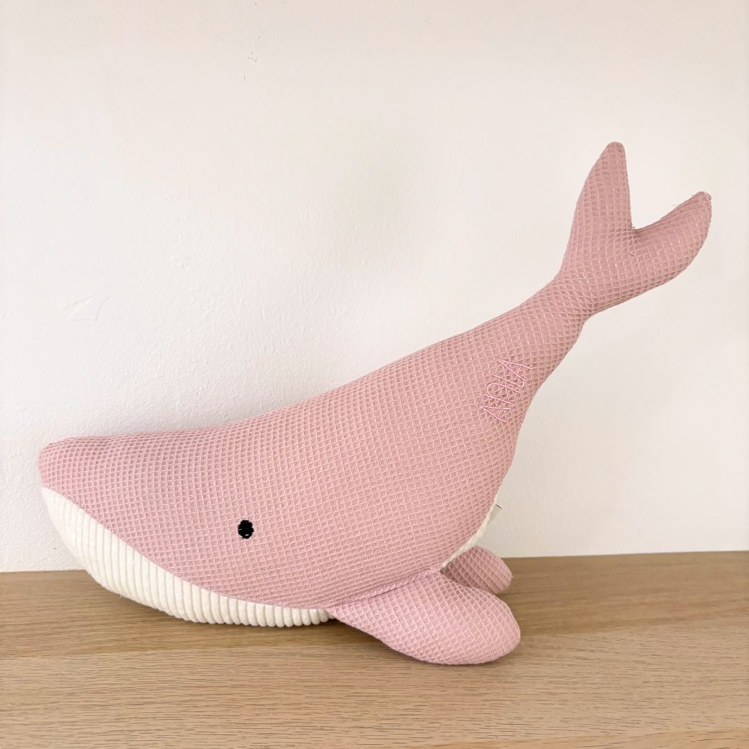 Peluche Ballena Susi rosa nombre Aina