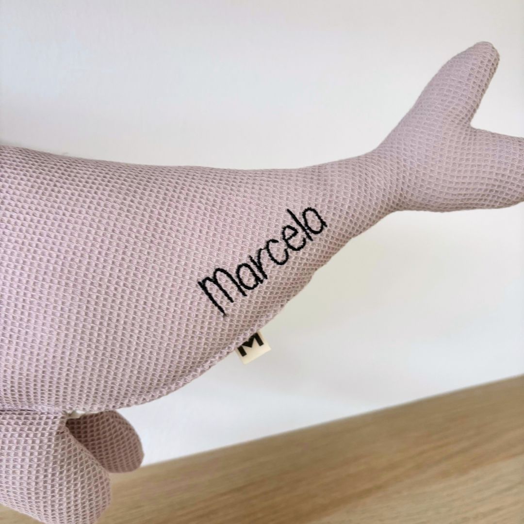 Peluche Ballena Susi rosa nombre Marcela
