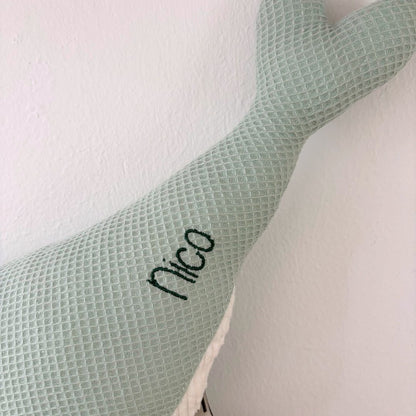 Peluche Ballena Susi menta nombre Nico