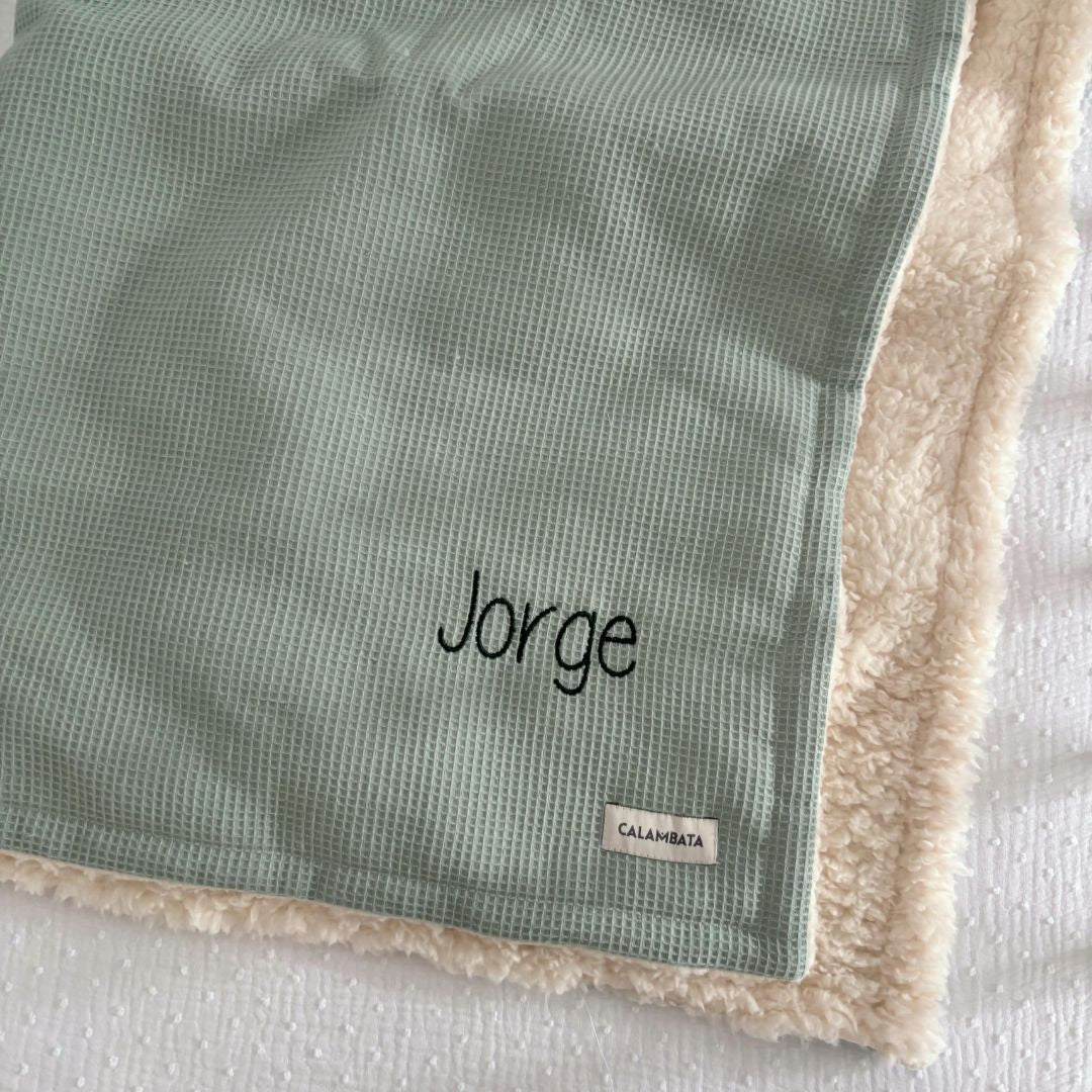 Manta borreguito piqué menta nombre Jorge