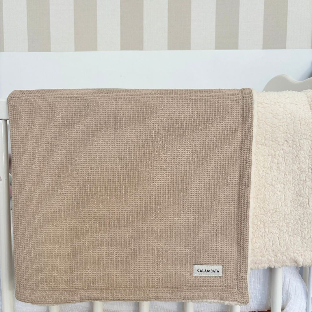 Manta borreguito personalizada piqué Beige
