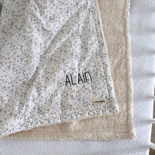 Manta Borreguillo Andrea nombre Alain