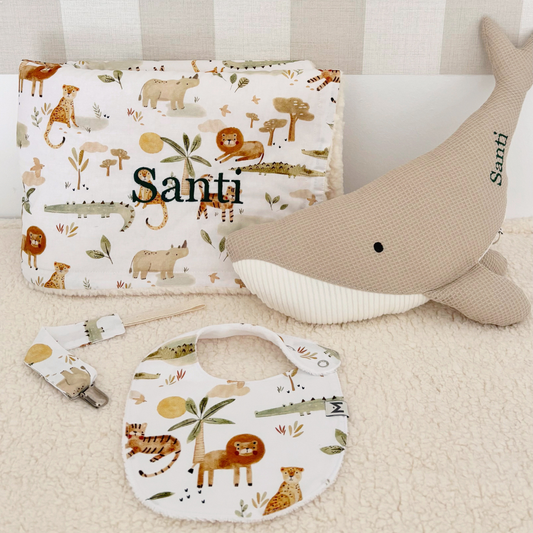 Pack invierno estampado: Peluche Susi personalizado + Manta personalizada + Babero + Chupetero