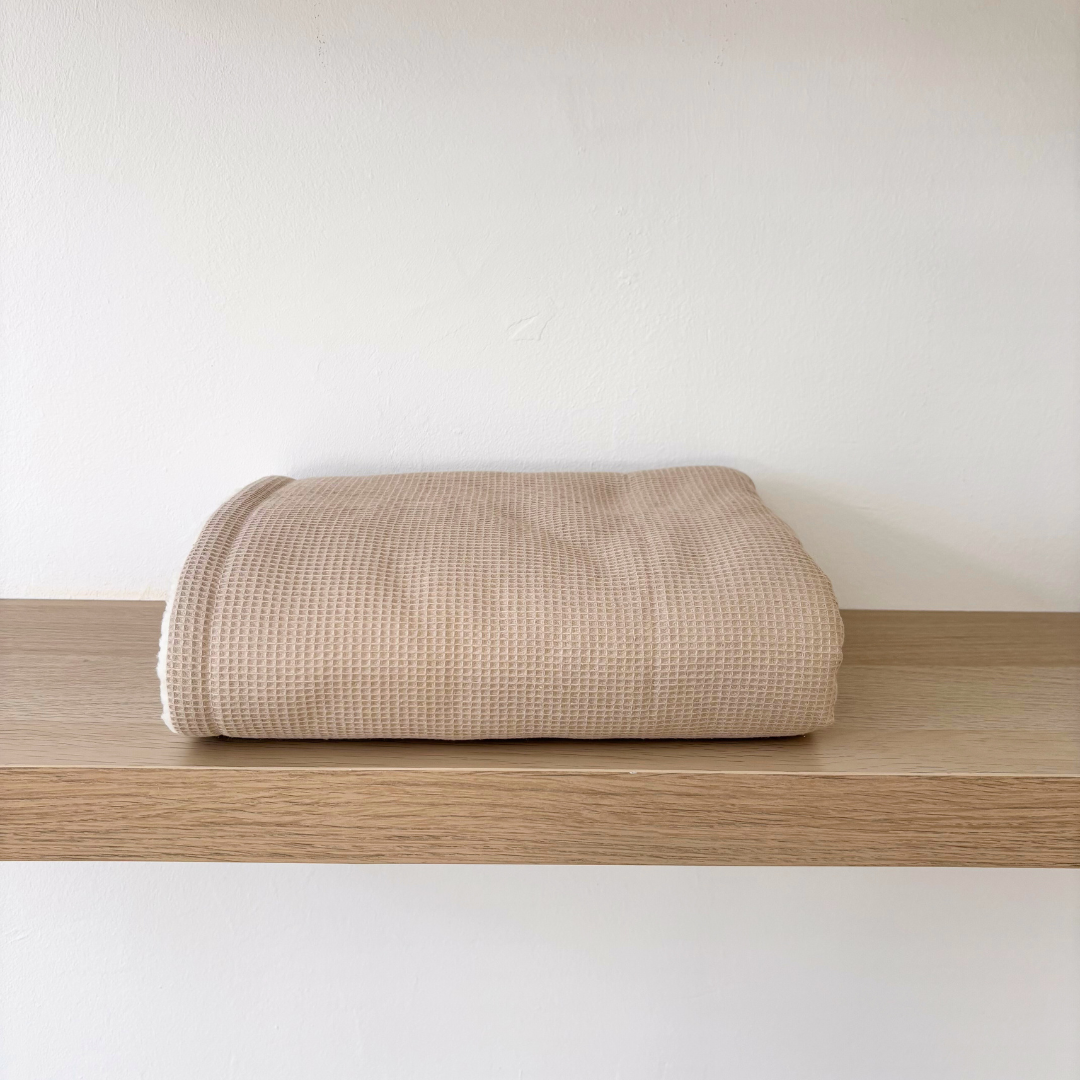 Manta borreguito personalizada piqué Beige