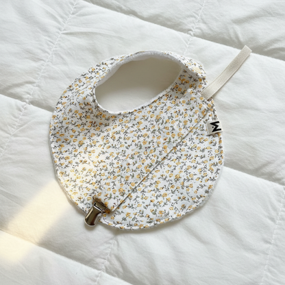 Pack Regalo welcome baby: Peluche ballena Susi personalizada + babero + chupetero